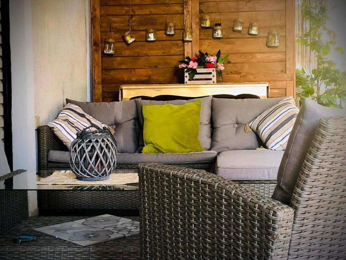 Modern 2Br City Flat 10Min From The Beach Athens Exterior photo